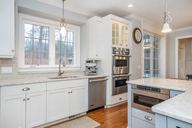 $1,150,000 | 7 Newcastle Place, Farmington, CT 06085