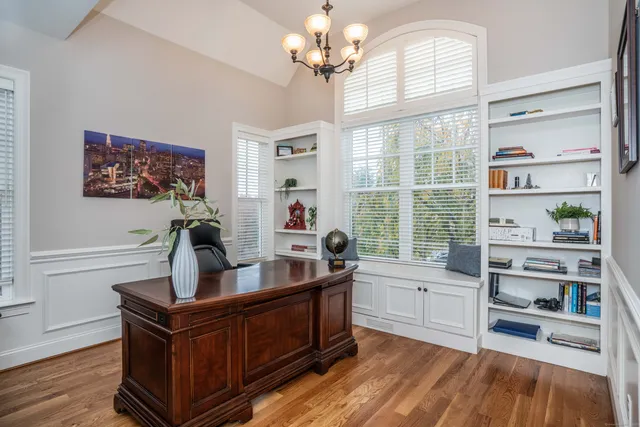 $1,150,000 | 7 Newcastle Place, Farmington, CT 06085