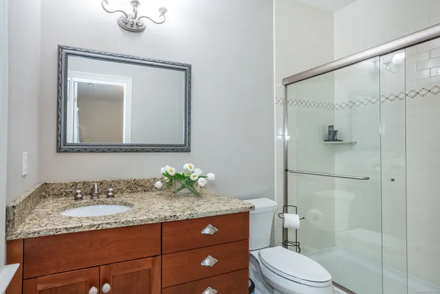 $1,150,000 | 7 Newcastle Place, Farmington, CT 06085