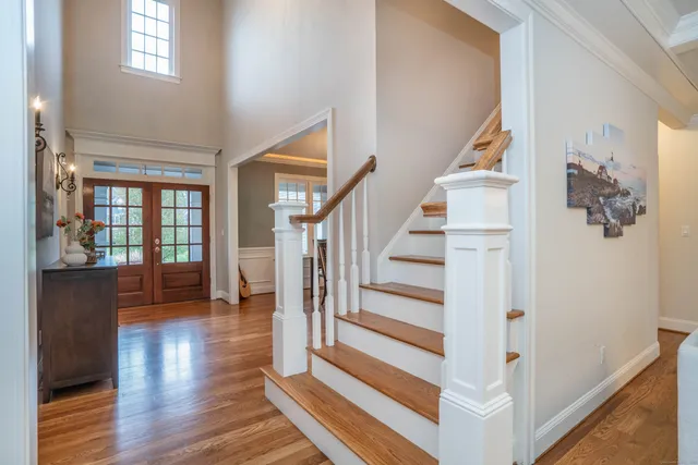 $1,150,000 | 7 Newcastle Place, Farmington, CT 06085