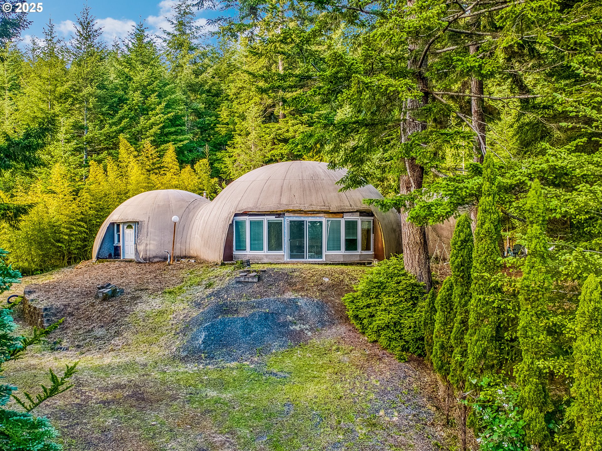 58812 Garden Valley Road Coquille, OR 97423 - Photo 14 of 36 a front view of a house with a yard