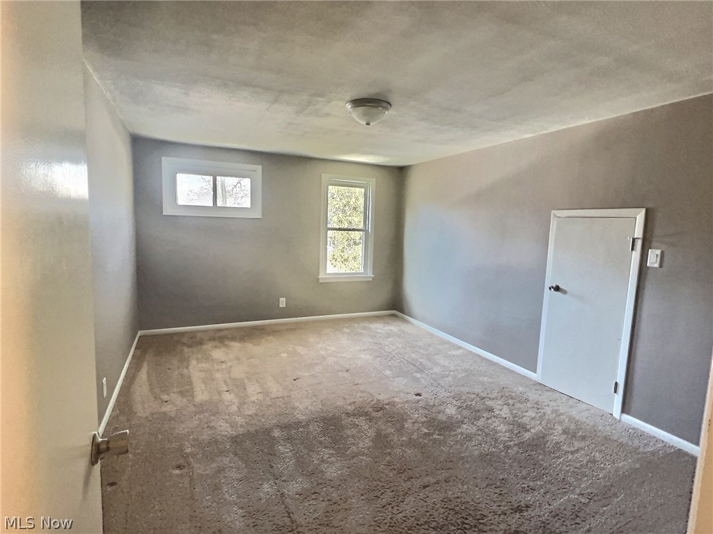 1124 South Green Road Cleveland, OH 44121 - Photo 9 of 13