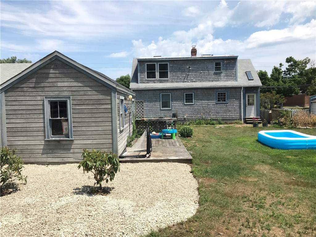 71 Nausauket Road Warwick, RI 02886 - Photo 11 of 12