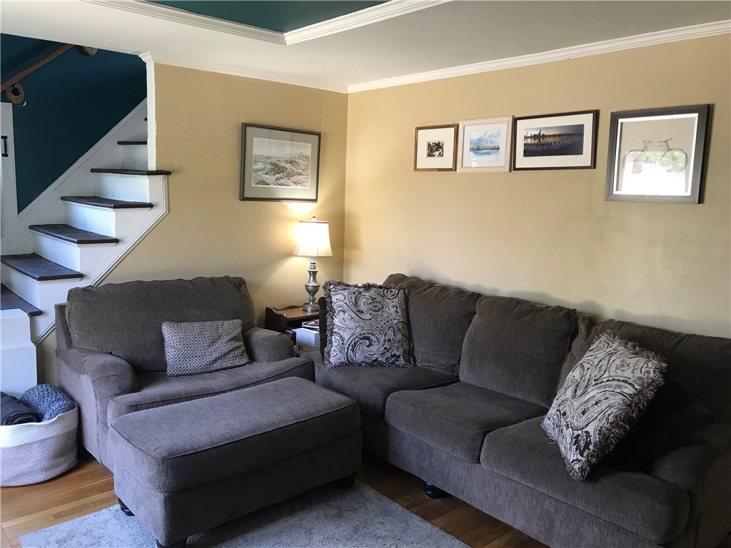 71 Nausauket Road Warwick, RI 02886 - Photo 2 of 12