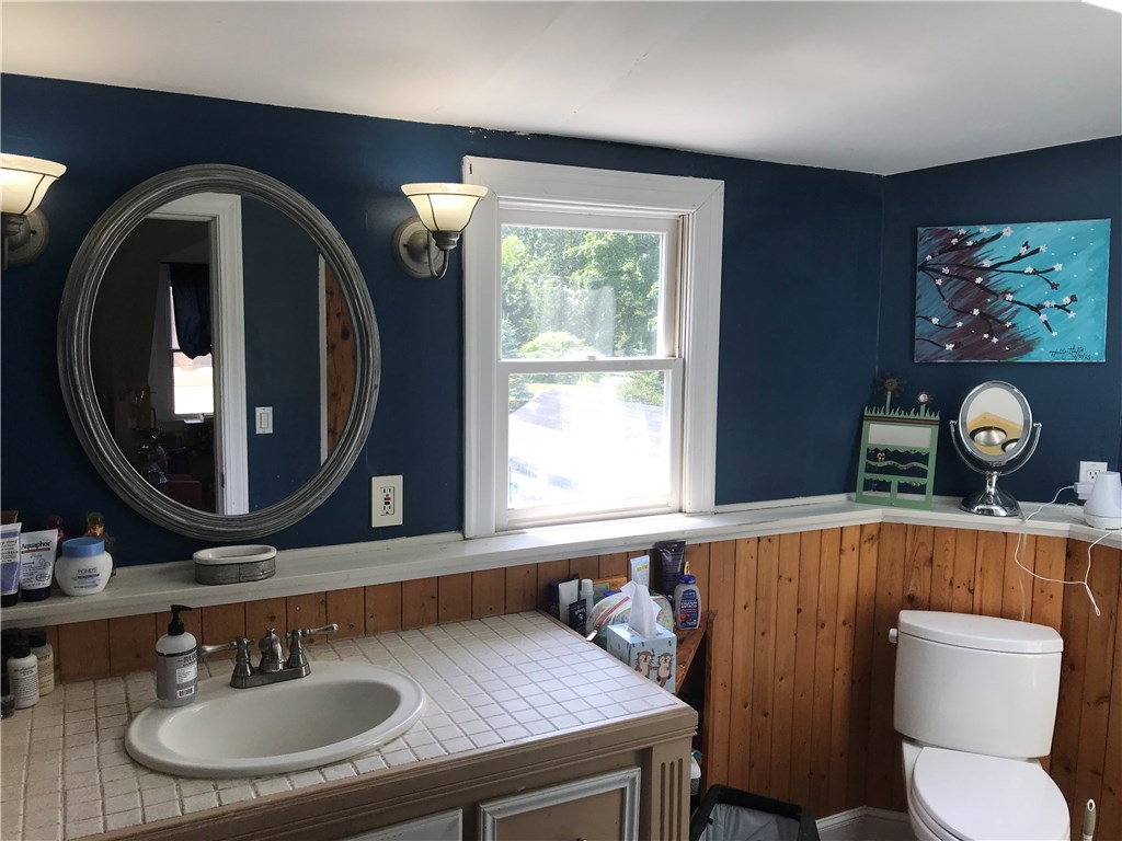 71 Nausauket Road Warwick, RI 02886 - Photo 4 of 12