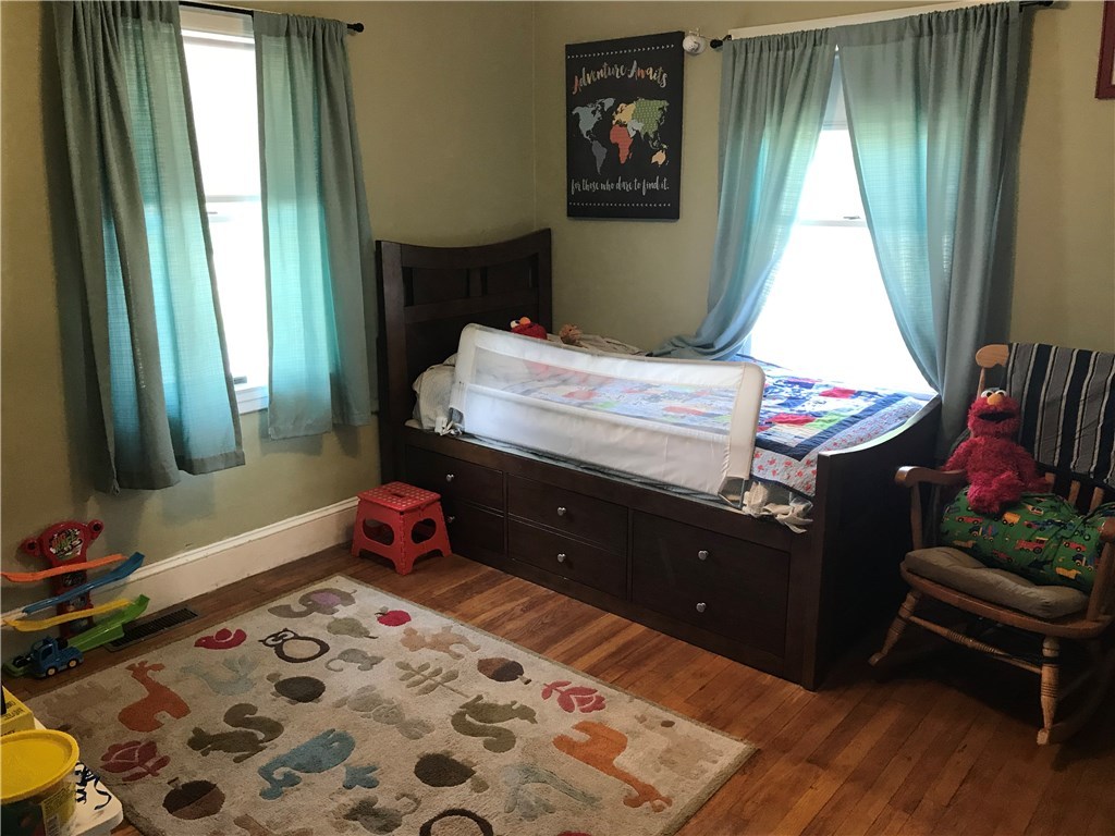 71 Nausauket Road Warwick, RI 02886 - Photo 7 of 12