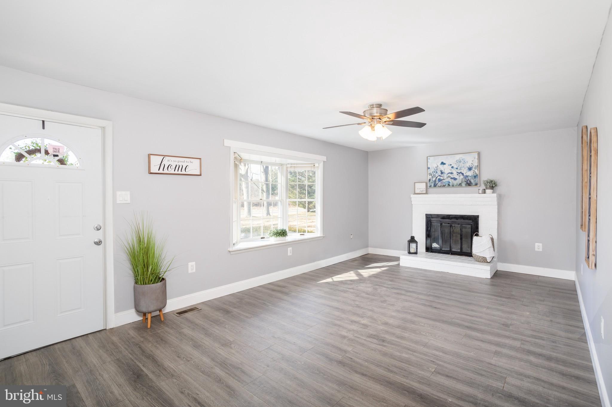 184 Burlin Road Port Deposit, MD 21904 - Photo 3 of 18 Spacious family room with new LVP flooring