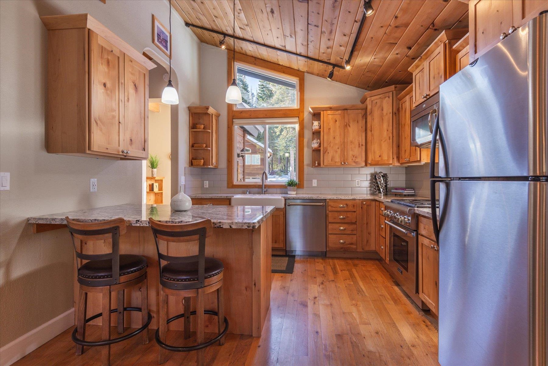 4378 Beaumont Road Carnelian Bay, CA 96140 - Photo 5 of 28 Gallery Image 5
