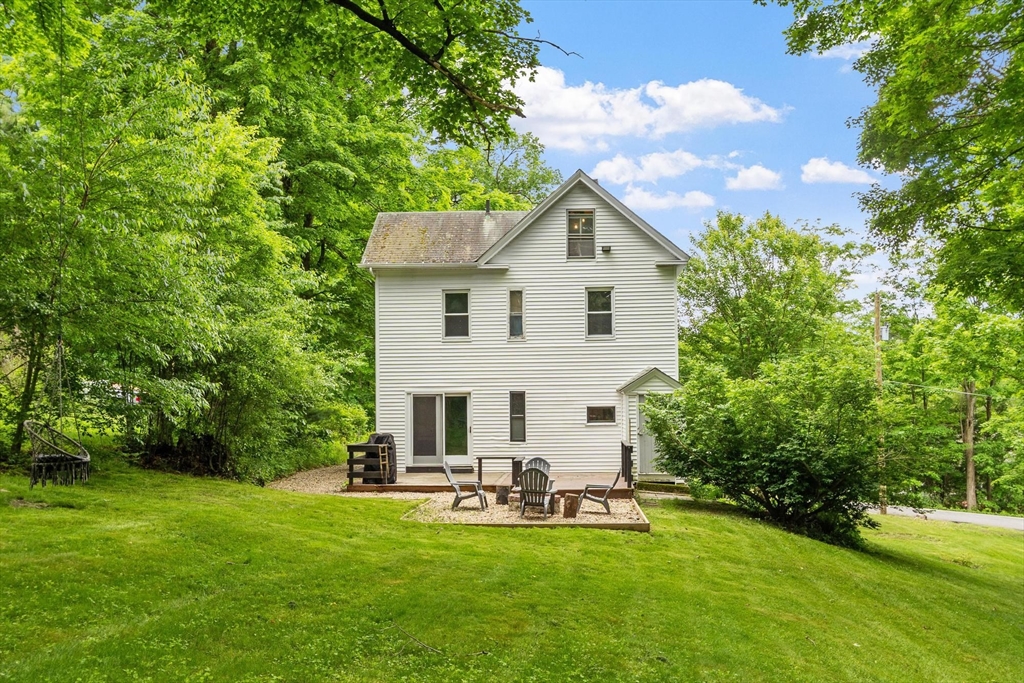 13 Windmill Hill Road Groton, MA 01450 - Photo 5 of 38