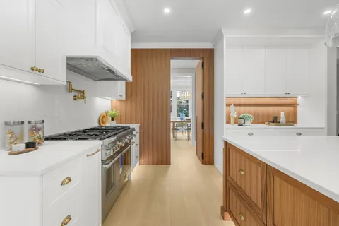 $4,295,000 | 83 Old Mail Road, North Chatham, MA 02650