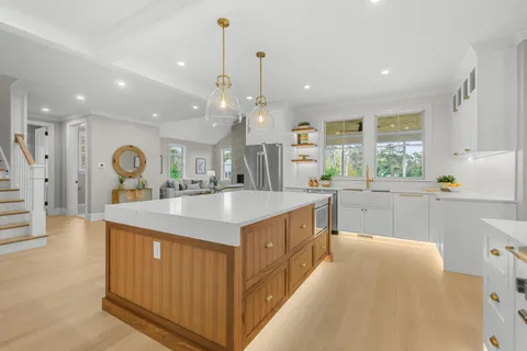 $4,295,000 | 83 Old Mail Road, North Chatham, MA 02650