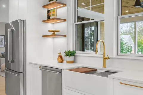 $4,295,000 | 83 Old Mail Road, North Chatham, MA 02650