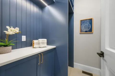 $4,295,000 | 83 Old Mail Road, North Chatham, MA 02650