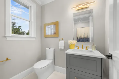 $4,295,000 | 83 Old Mail Road, North Chatham, MA 02650