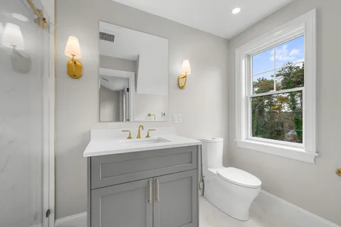 $3,999,900 | 83 Old Mail Road, North Chatham, MA 02650