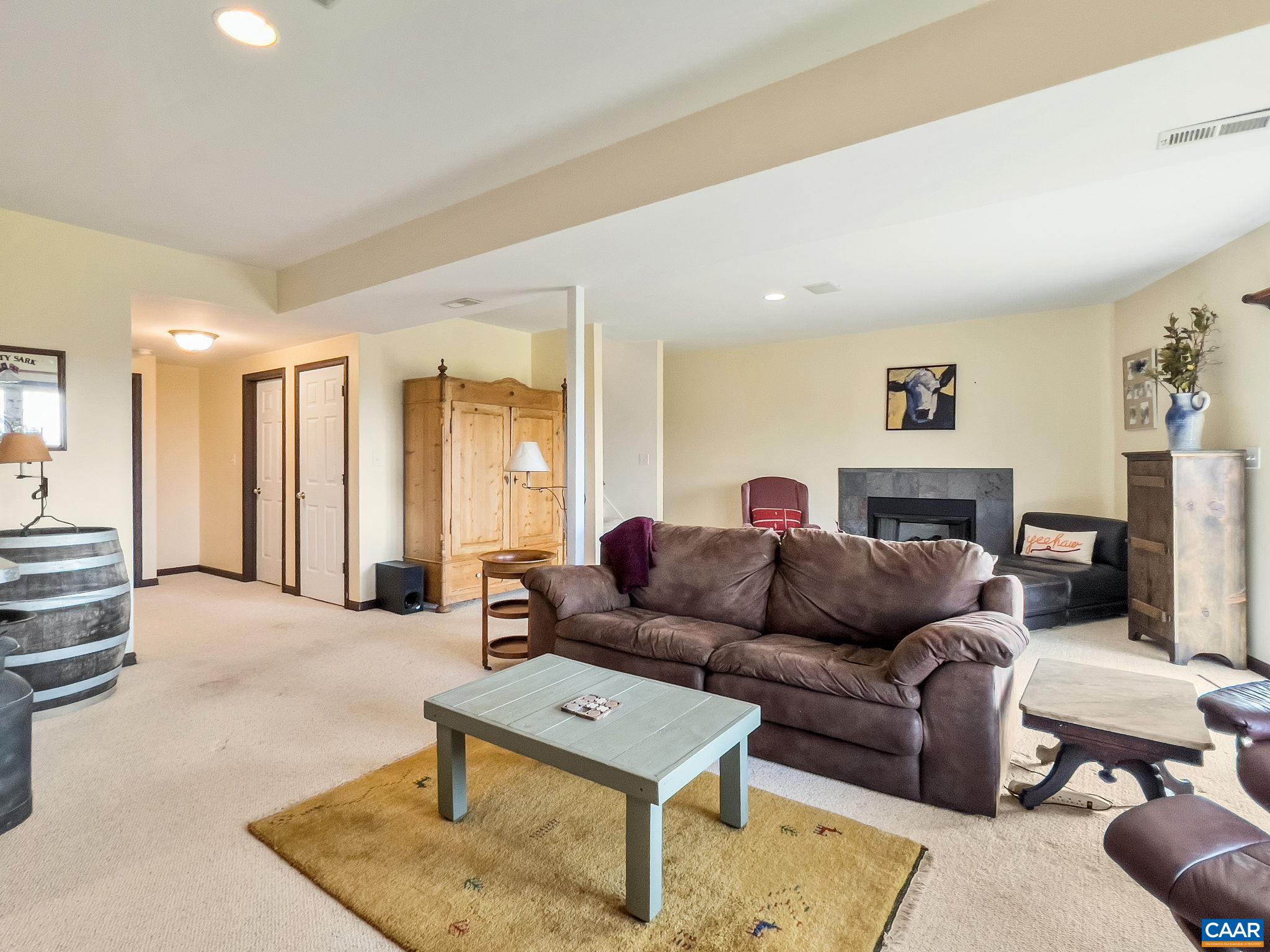 70 Percy Lane Fairfield, VA 24435 - Photo 40 of 52 a living room with furniture and a couch