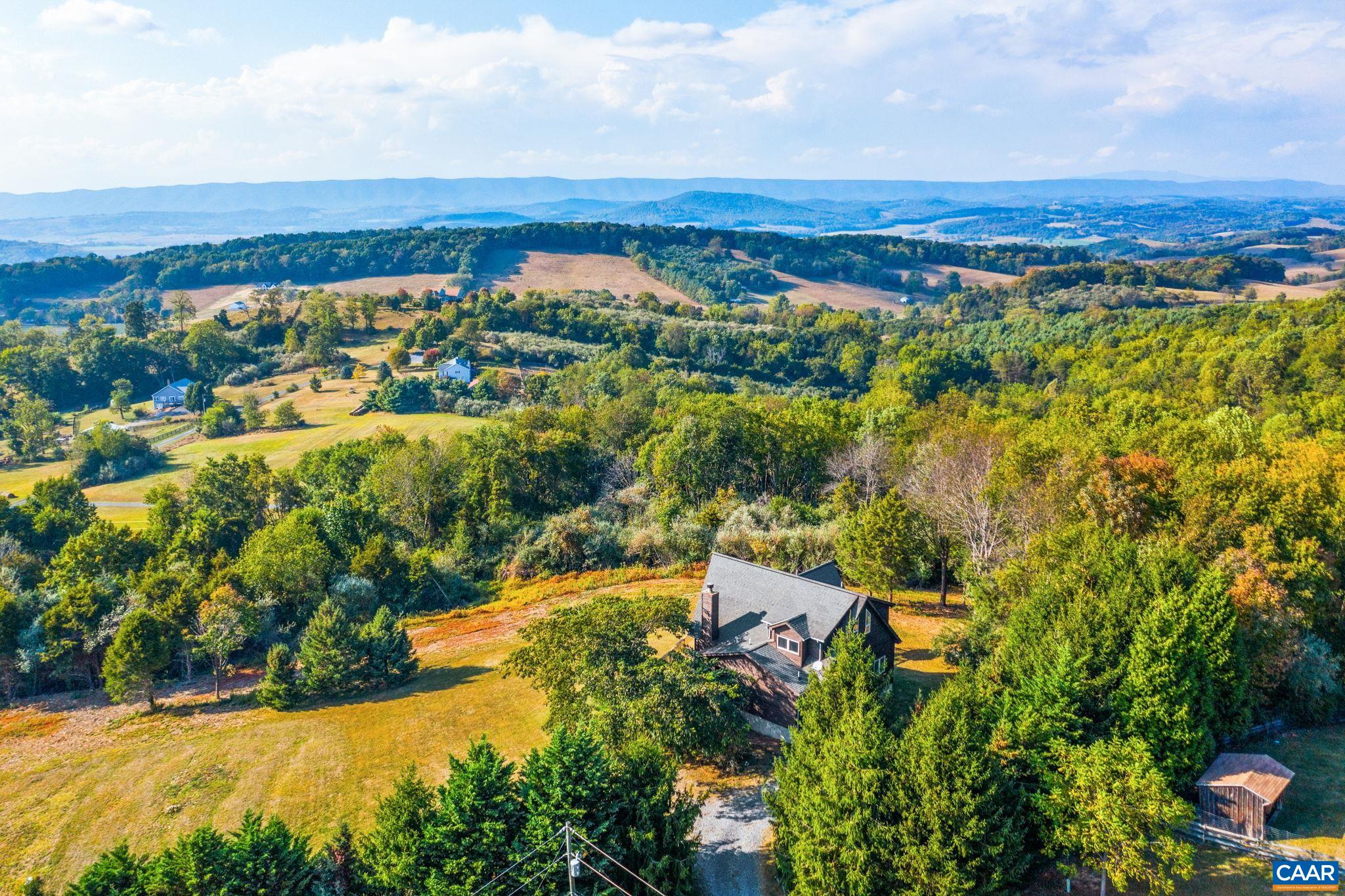 70 Percy Lane Fairfield, VA 24435 - Photo 6 of 52 a view of a city