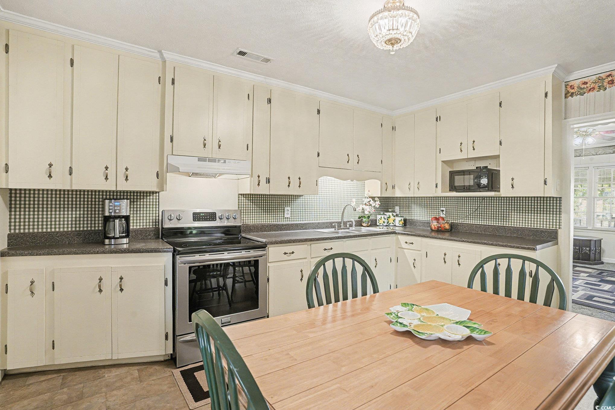 5427 Figure 8 Road Myrtle Beach, SC 29588 - Photo 8 of 20