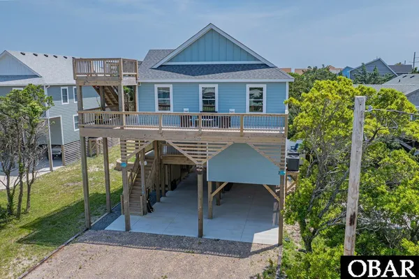 $869,000 | 40228 East Sunfish Court, Avon, NC 27915