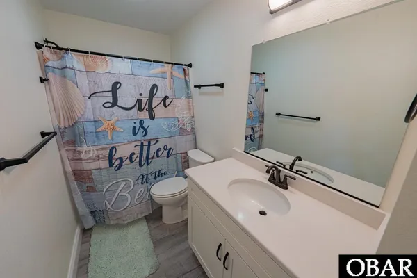 $869,000 | 40228 East Sunfish Court, Avon, NC 27915