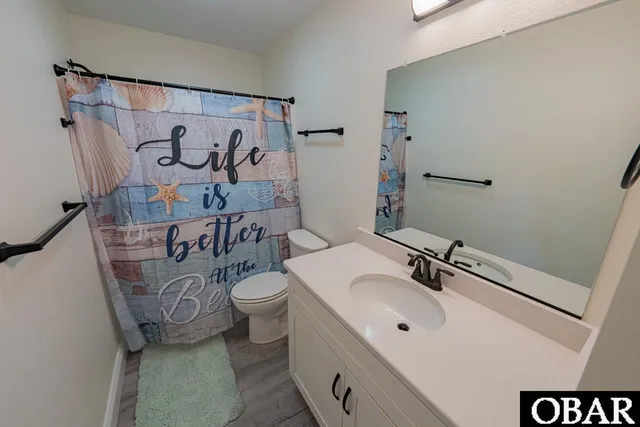 $899,000 | 40228 East Sunfish Court, Avon, NC 27915