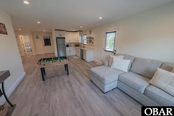 $869,000 | 40228 East Sunfish Court, Avon, NC 27915