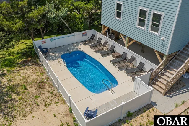 $899,000 | 40228 East Sunfish Court, Avon, NC 27915