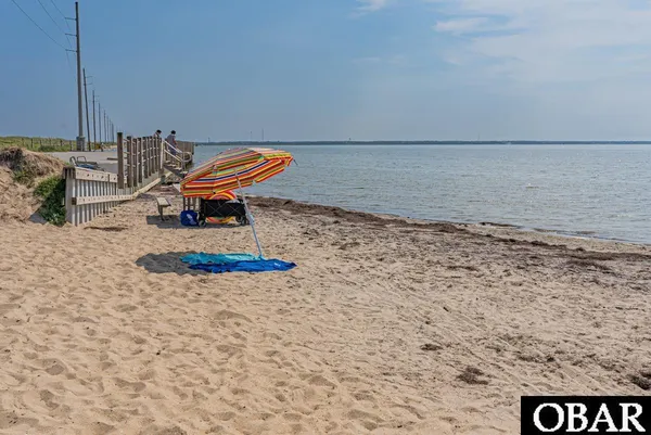 $869,000 | 40228 East Sunfish Court, Avon, NC 27915