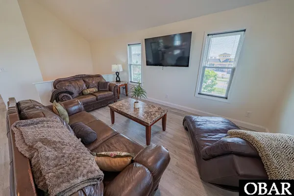 $869,000 | 40228 East Sunfish Court, Avon, NC 27915