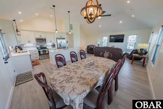 $899,000 | 40228 East Sunfish Court, Avon, NC 27915