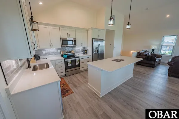 $869,000 | 40228 East Sunfish Court, Avon, NC 27915