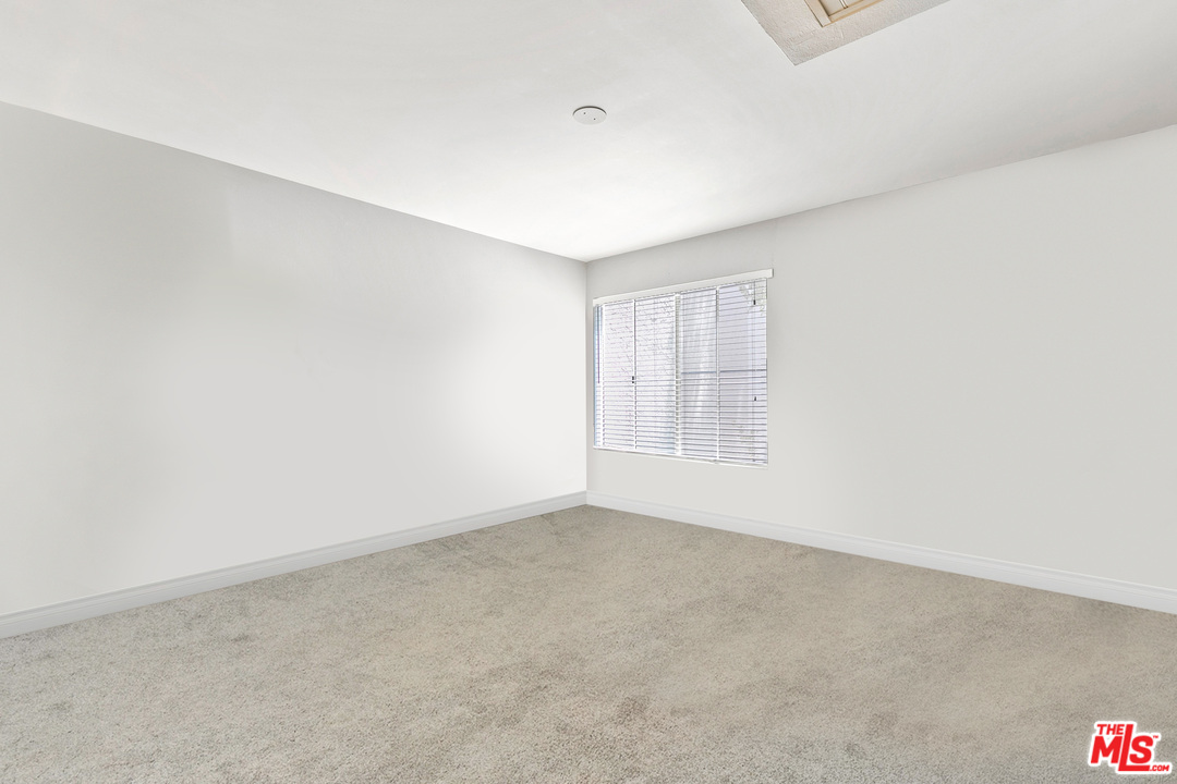 9302 Summertime Lane Culver City, CA 90230 - Photo 14 of 26 an empty room with windows