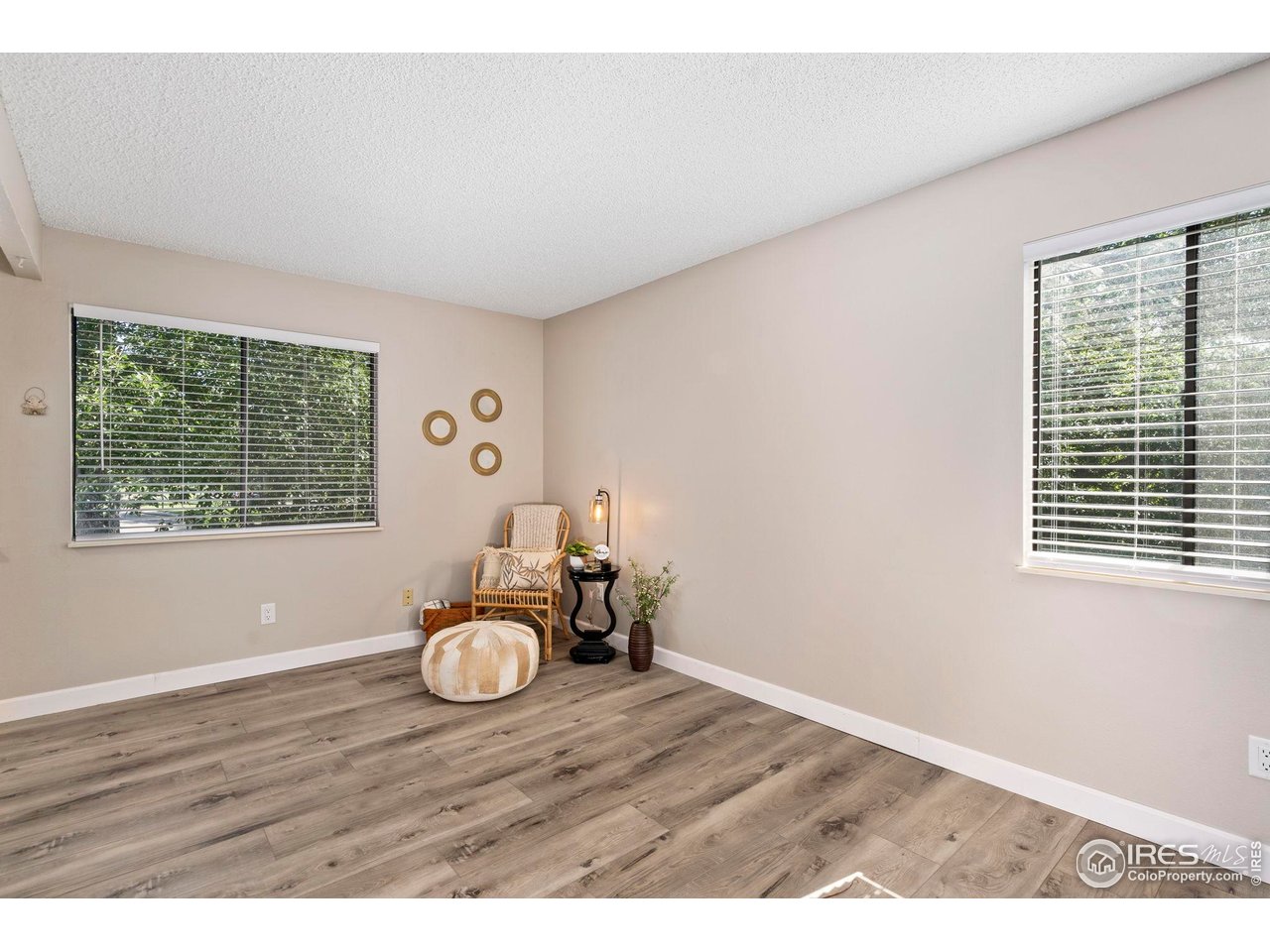 1705 Heatheridge Road, Unit H203 Fort Collins, CO 80526 - Photo 6 of 30 Living Room