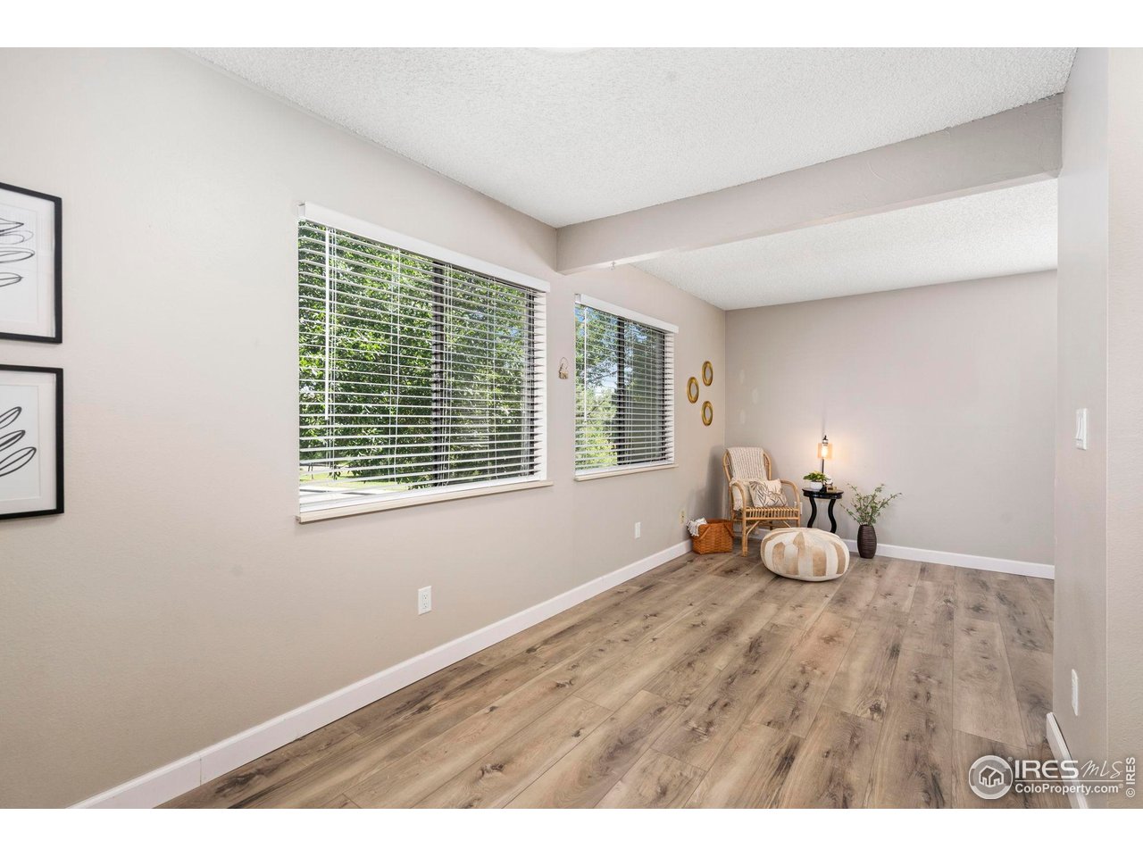 1705 Heatheridge Road, Unit H203 Fort Collins, CO 80526 - Photo 7 of 30 Living Room/Dining Area
