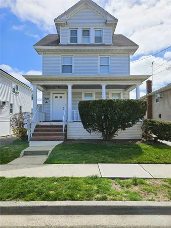 $2,750 | 56 4th Avenue, Unit 1, East Rockaway, NY 11518