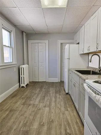 $2,750 | 56 4th Avenue, Unit 1, East Rockaway, NY 11518