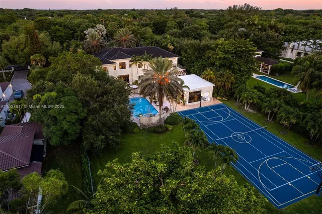 $6,490,000 | 12110 Southwest 60th Court, Pinecrest, FL 33156