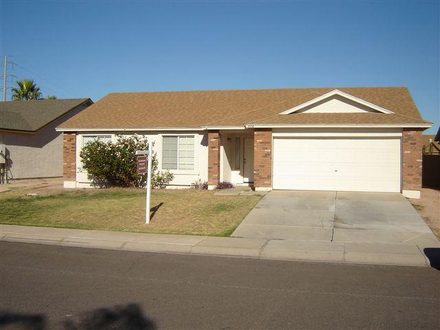 2056 East Temple Court Gilbert, AZ 85296 - Photo 1 of 9 Front