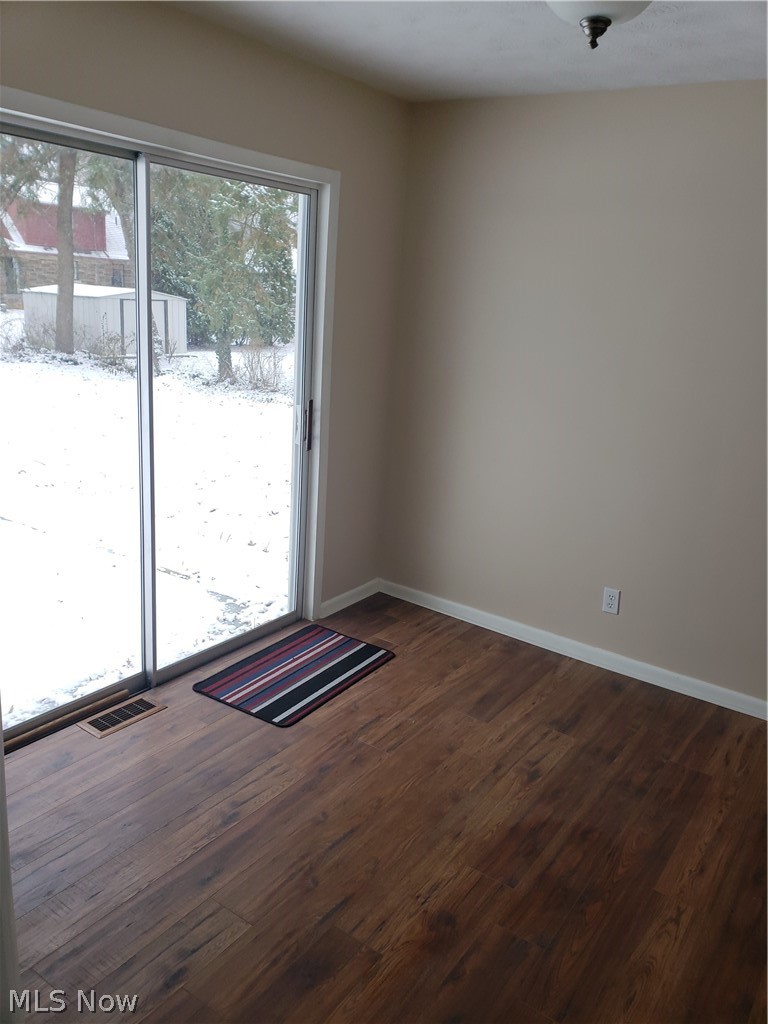 291 Stratford Road Akron, OH 44333 - Photo 7 of 31 Gallery Image 7