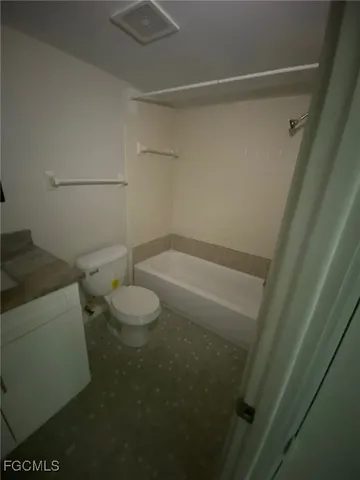 $1,100 | 1830 Maravilla Avenue, Unit 709, Fort Myers, FL 33901