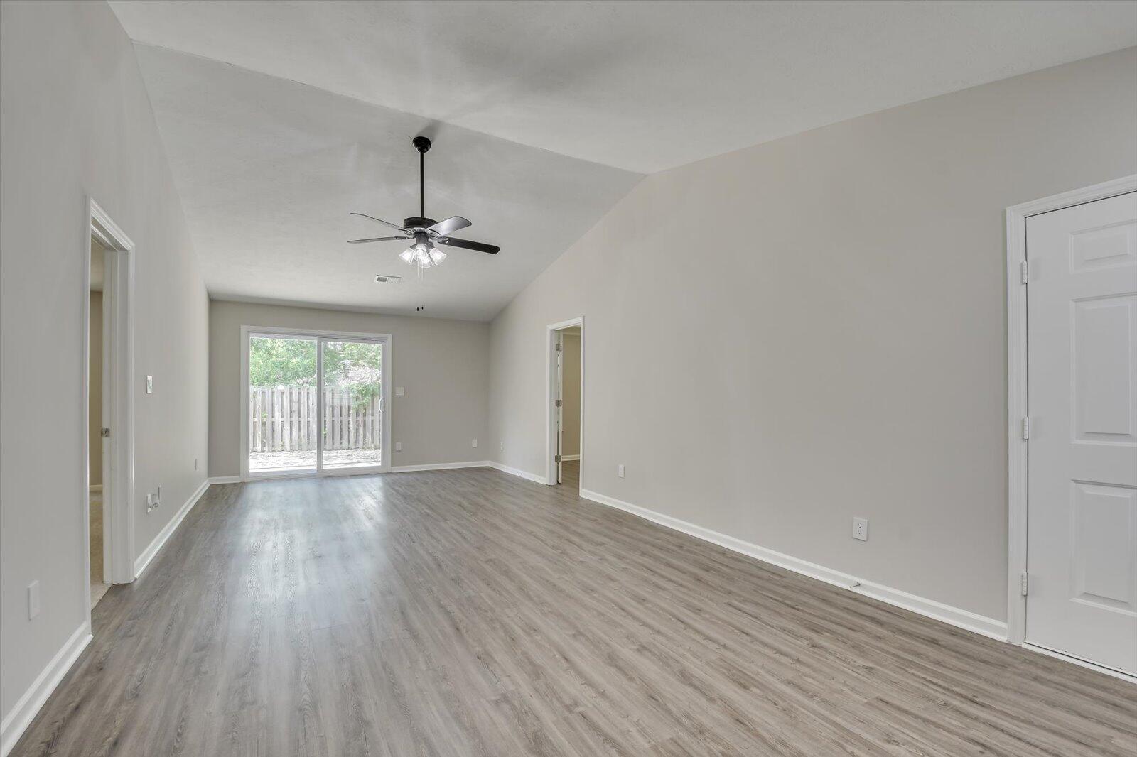 1239 Longpoint Drive Augusta, GA 30906 - Photo 5 of 28 07-107-DON_6710LRenfused