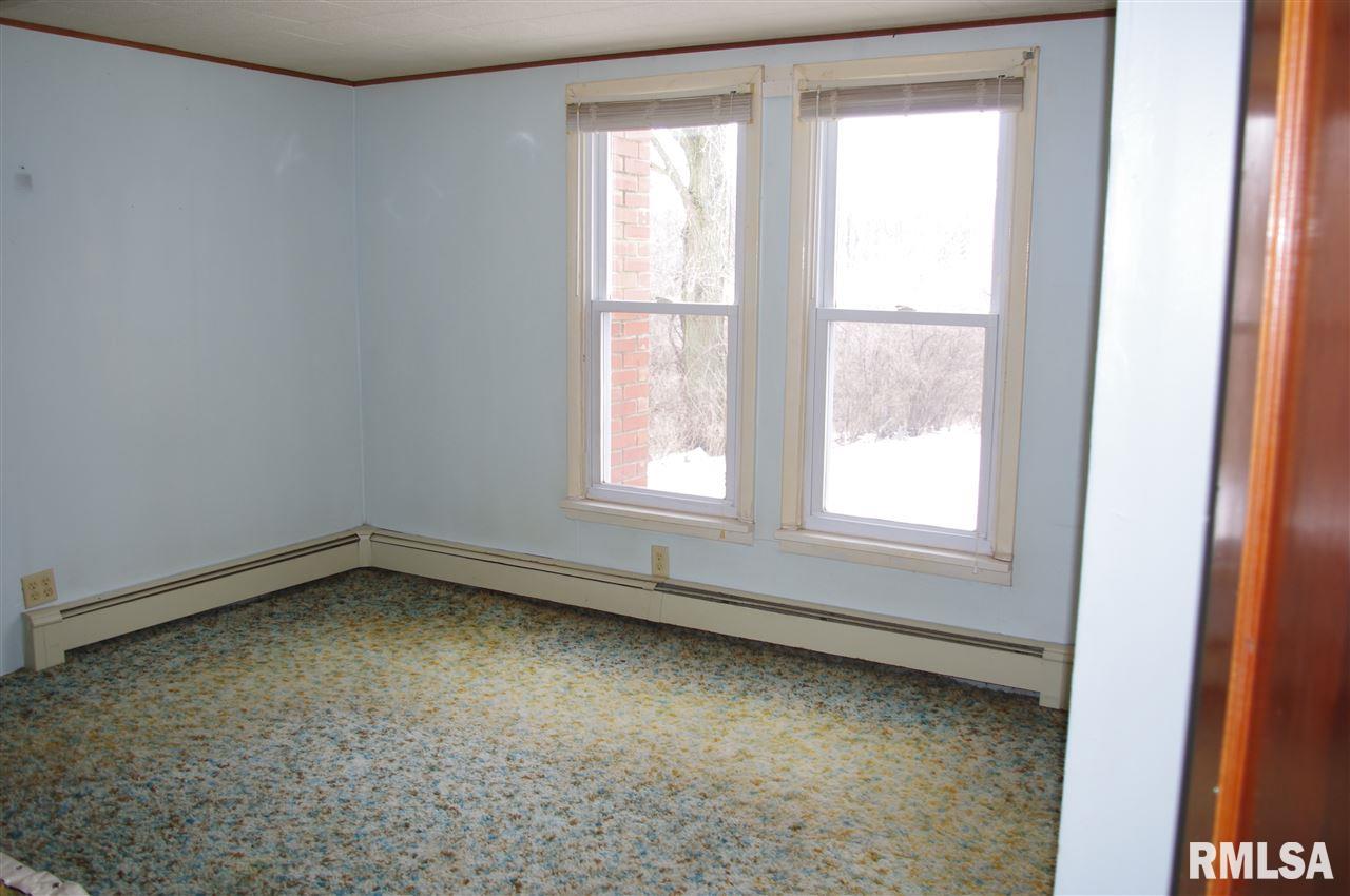 30 South Quail Walk Road Macomb, IL 61455 - Photo 13 of 36