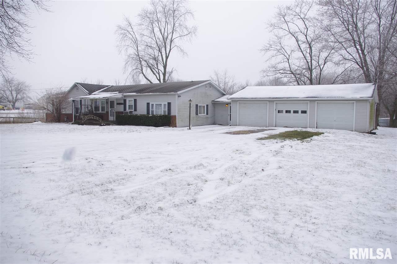 30 South Quail Walk Road Macomb, IL 61455 - Photo 3 of 36