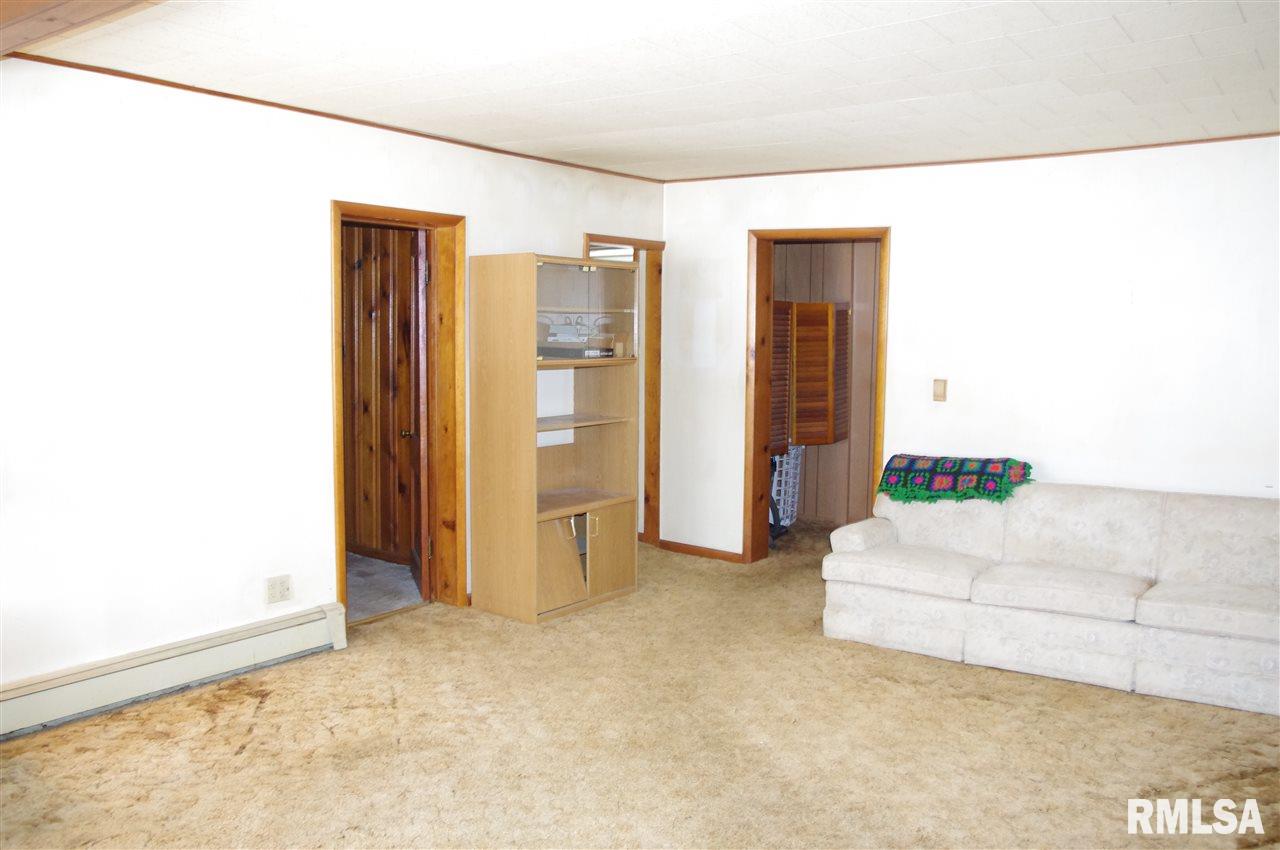 30 South Quail Walk Road Macomb, IL 61455 - Photo 10 of 36