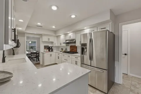 $929,900 | 9510 Hill View Drive, Dallas, TX 75231