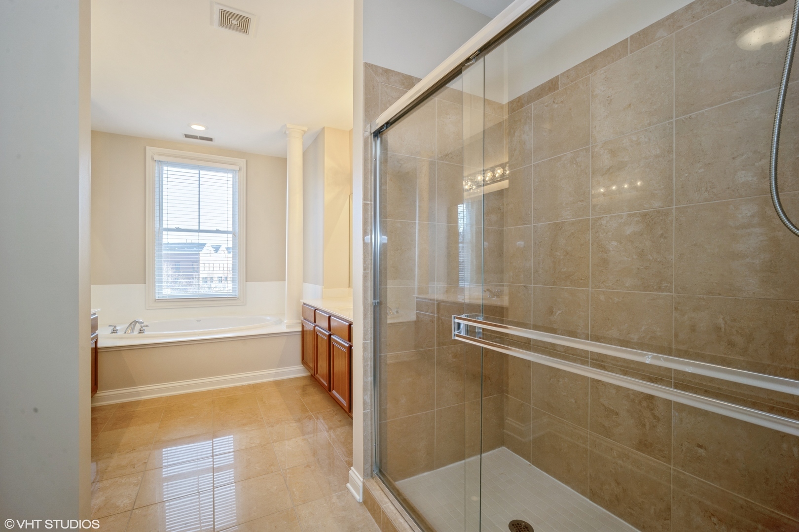 Undisclosed Address Glenview, IL 60026 - Photo 13 of 36 Gallery Image 13