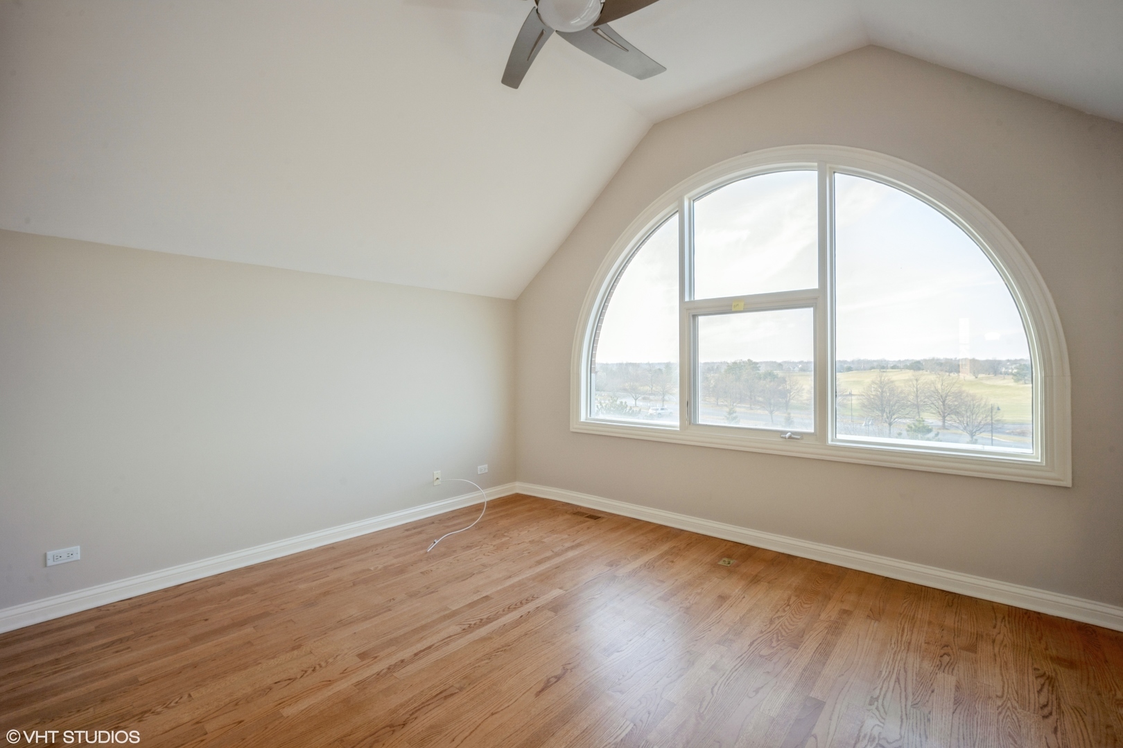 Undisclosed Address Glenview, IL 60026 - Photo 16 of 36 Gallery Image 16