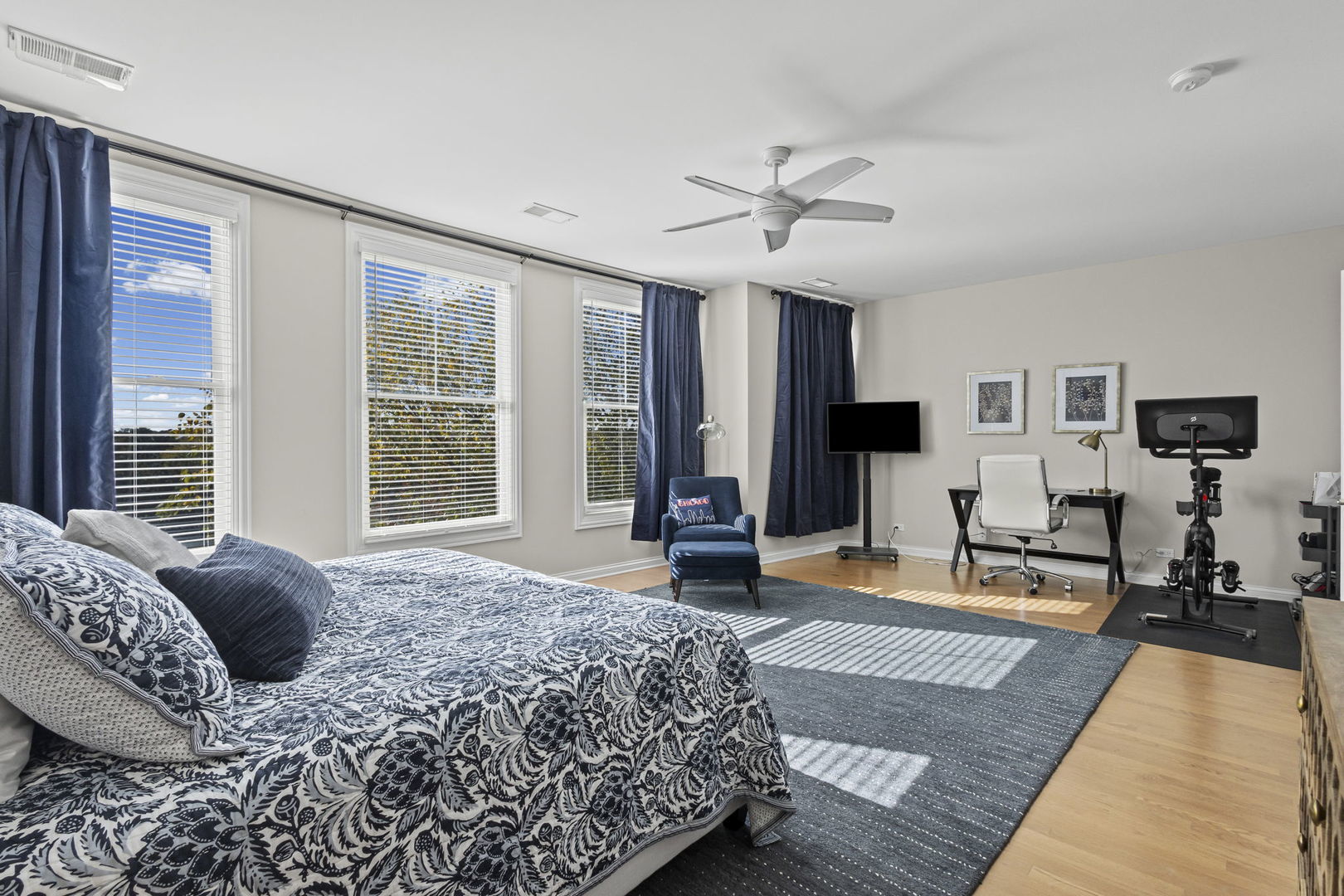 Undisclosed Address Glenview, IL 60026 - Photo 27 of 36 Gallery Image 27