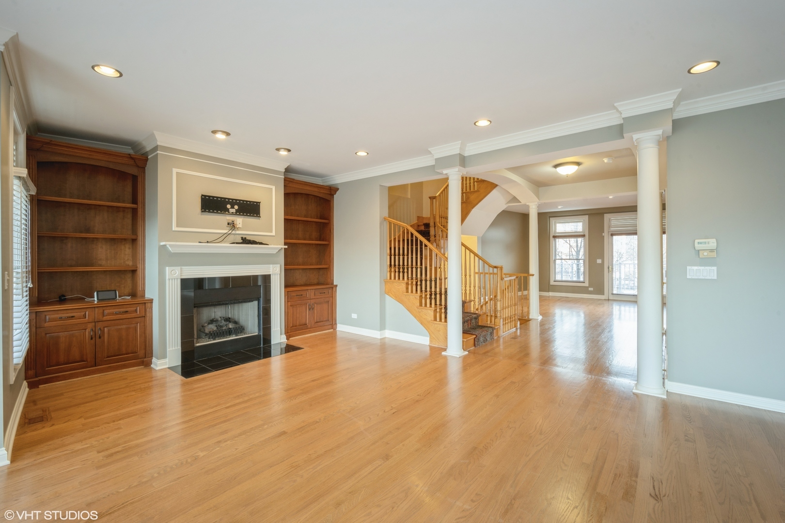 Undisclosed Address Glenview, IL 60026 - Photo 8 of 36 Gallery Image 8