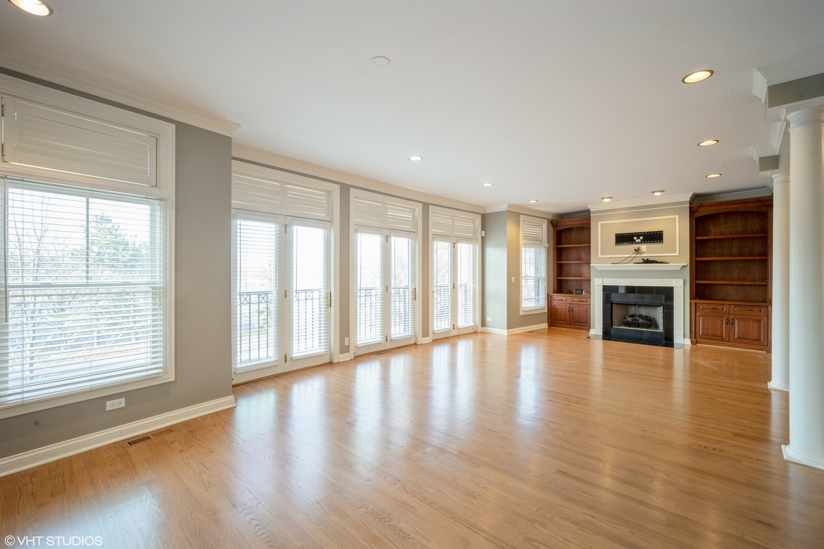 Undisclosed Address Glenview, IL 60026 - Photo 10 of 36 Gallery Image 10